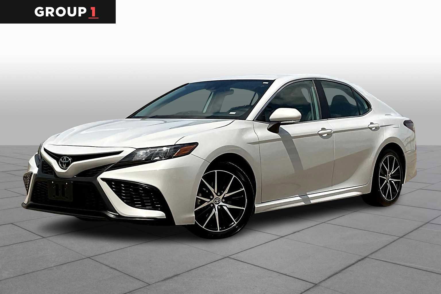 Used 2023 Toyota Camry SE