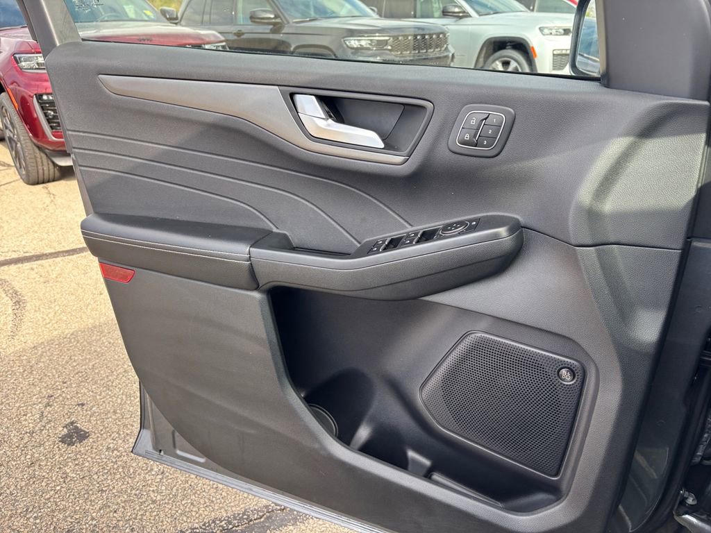 Used 2023 Ford Escape Active w/ Tech Pack #2 image 15