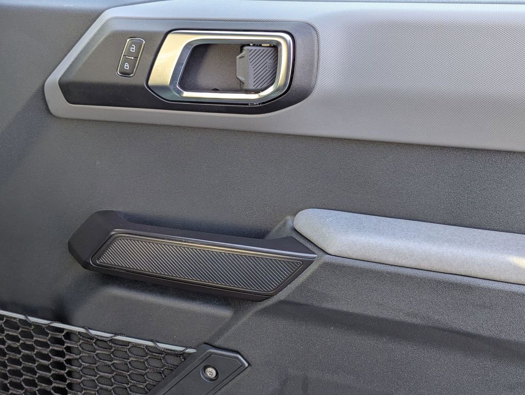 Used 2024 Ford Bronco Everglades image 30