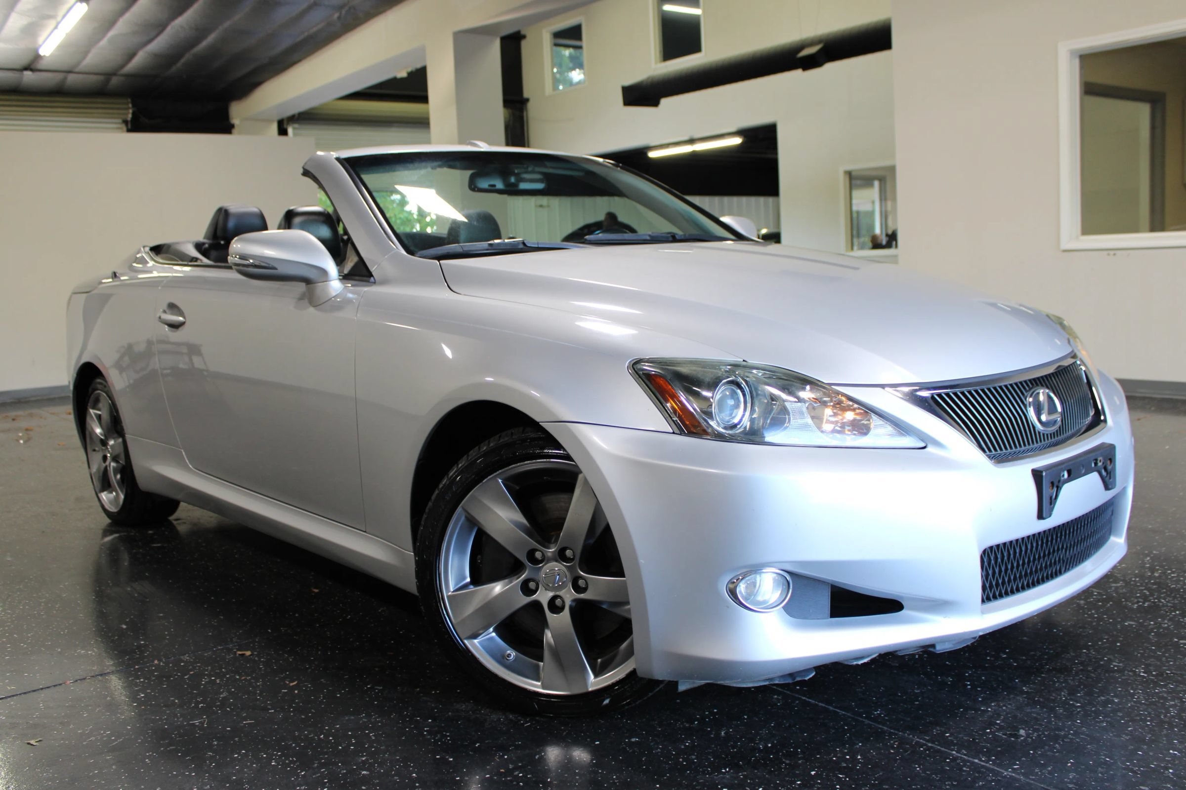 Used 2010 Lexus IS 350C w/ Luxury Pkg RWD image 54