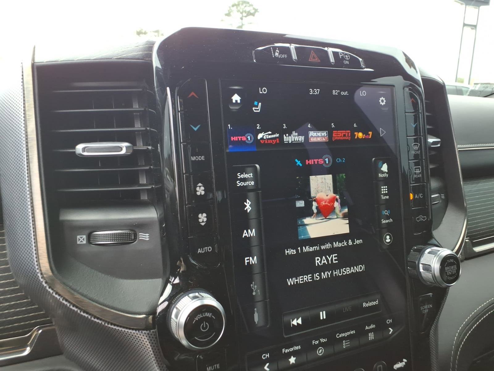 Used 2020 RAM 1500 Limited image 12