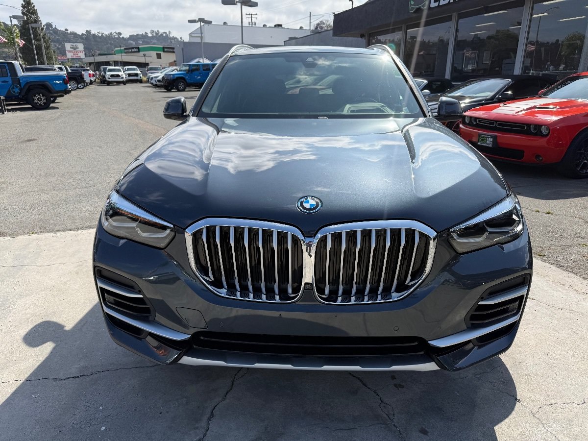 Used 2022 BMW X5 xDrive45e w/ Climate Comfort Package AWD/4WD image 4