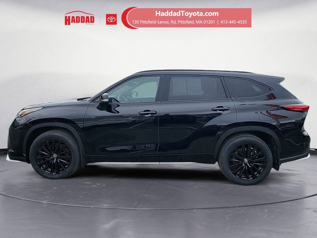 Used 2023 Toyota Highlander XSE image 2