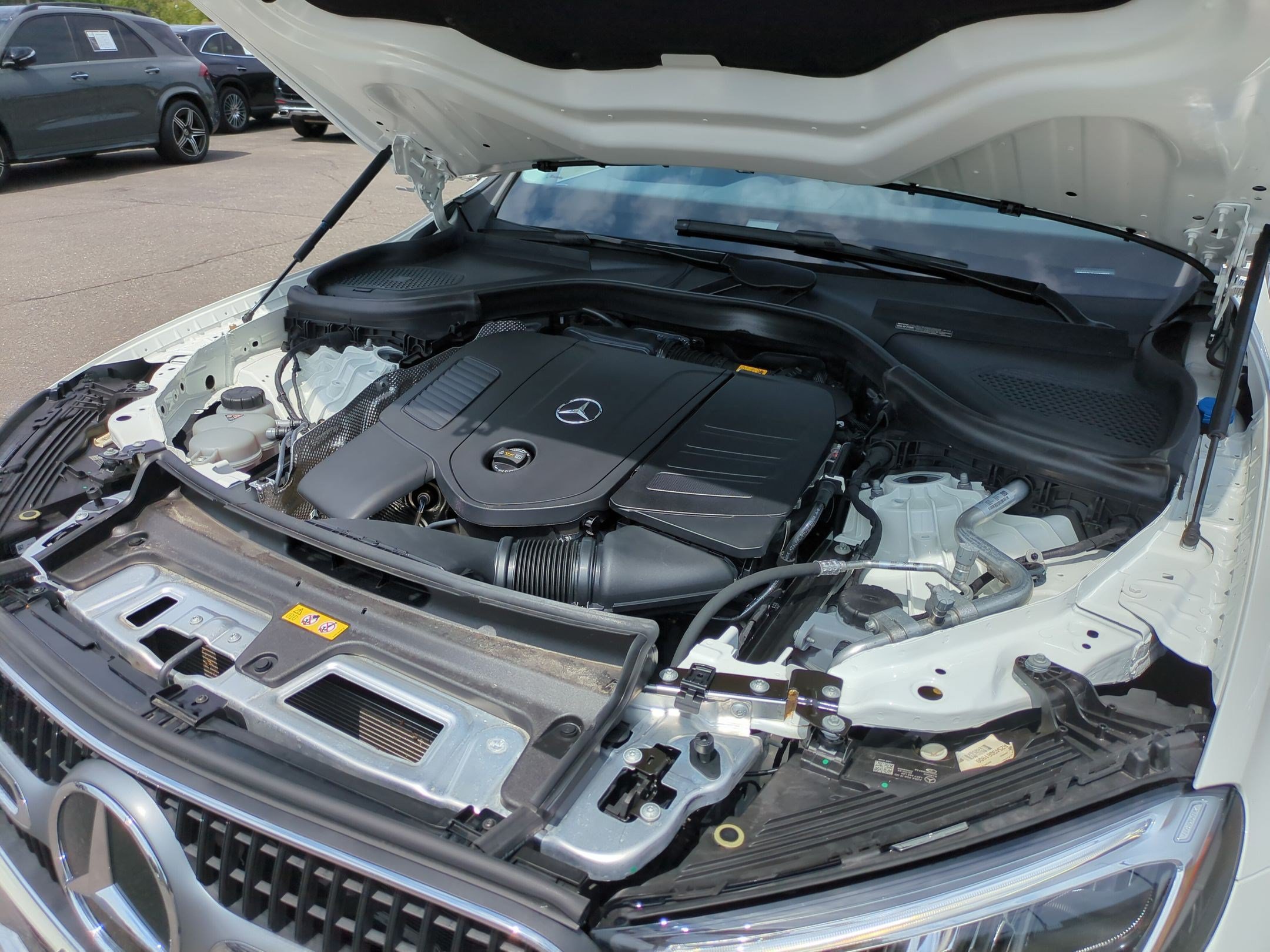Certified 2024 Mercedes-Benz GLC 300 4MATIC image 38