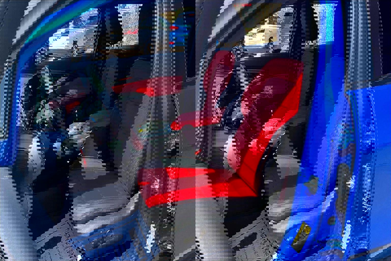 Used 2025 Chevrolet Equinox EV RS FWD image 21