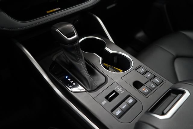 Used 2023 Toyota Highlander XLE image 55