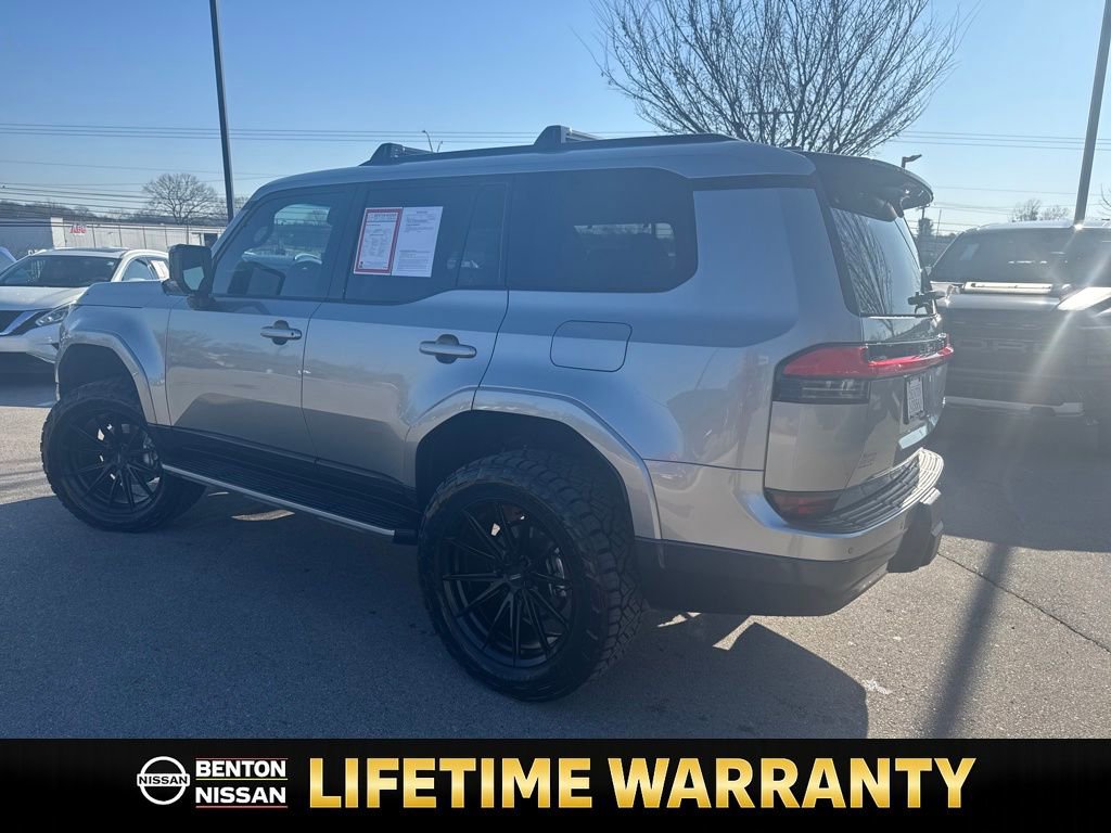 Used 2024 Lexus GX 550 w/ Accessory Package (2T) image 6