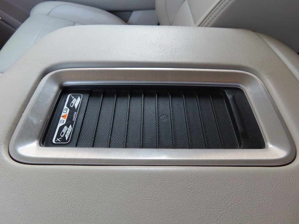 Certified 2017 GMC Yukon Denali image 10