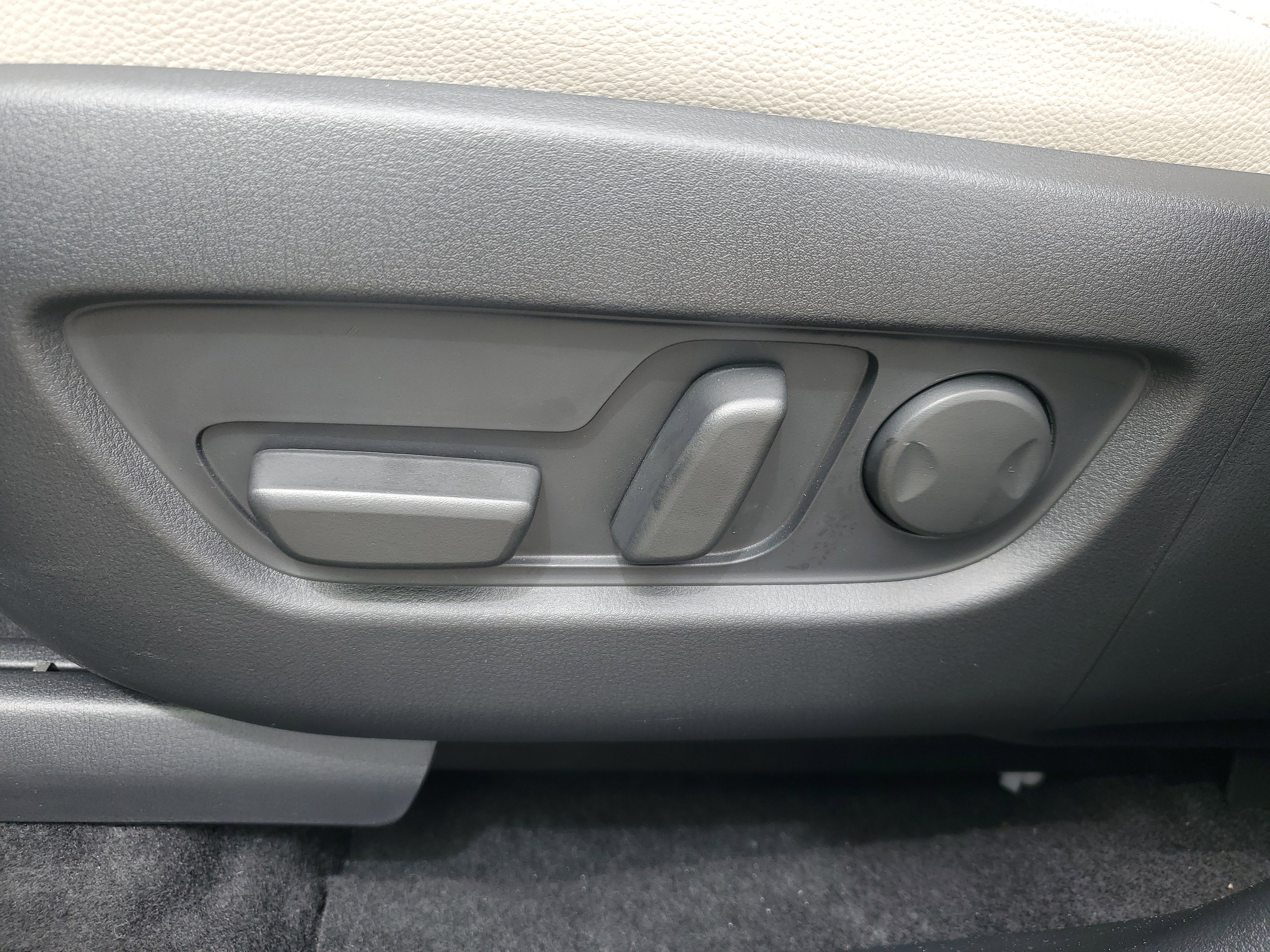 Used 2024 MAZDA CX-90 3.3 Turbo w/ Preferred Package image 10