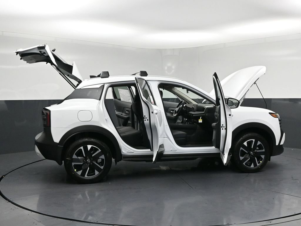 New 2026 Nissan Kicks SV w/ Cold Weather Package AWD/4WD image 32