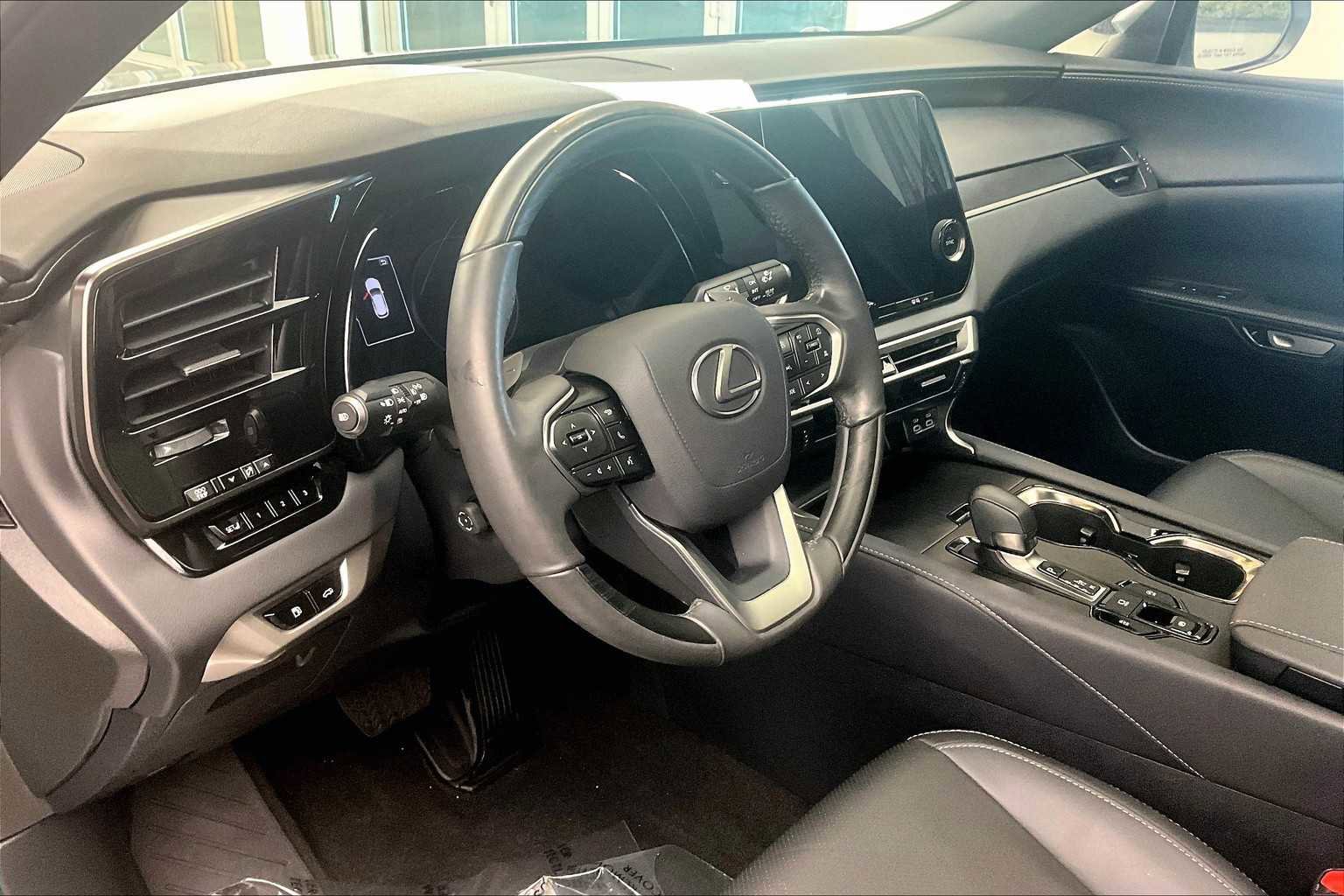 Used 2023 Lexus RX 350 Premium w/ Accessory Package (Z1) image 33