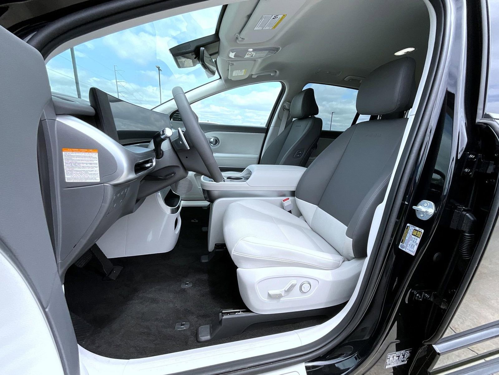 New 2026 Hyundai Ioniq 9 SEL image 10