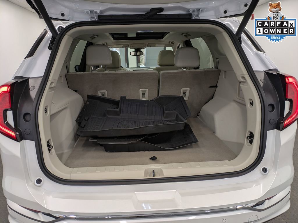 Used 2023 GMC Terrain Denali w/ Denali Premium Package image 25