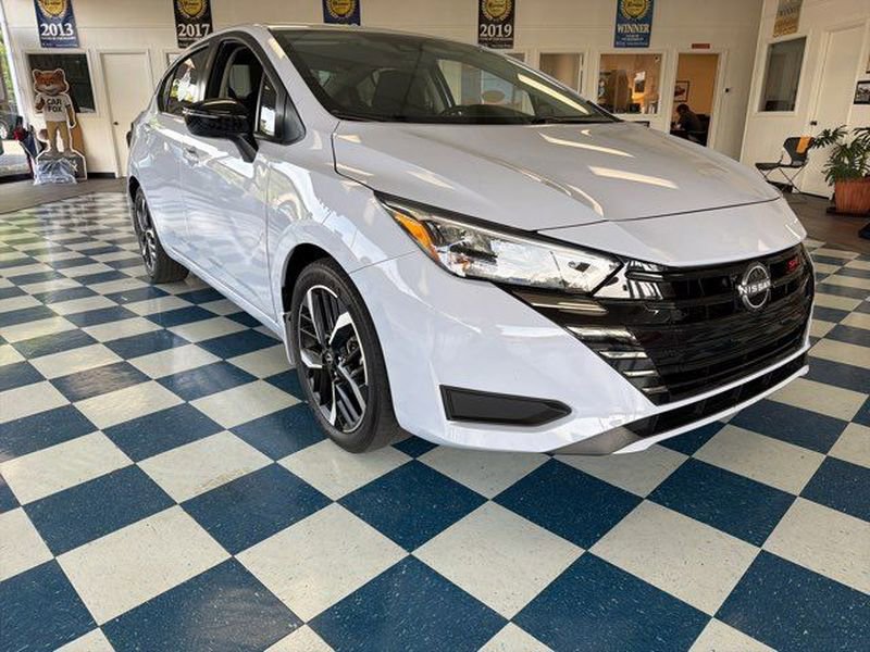 Used 2024 Nissan Versa SR w/ Trunk Package image 1