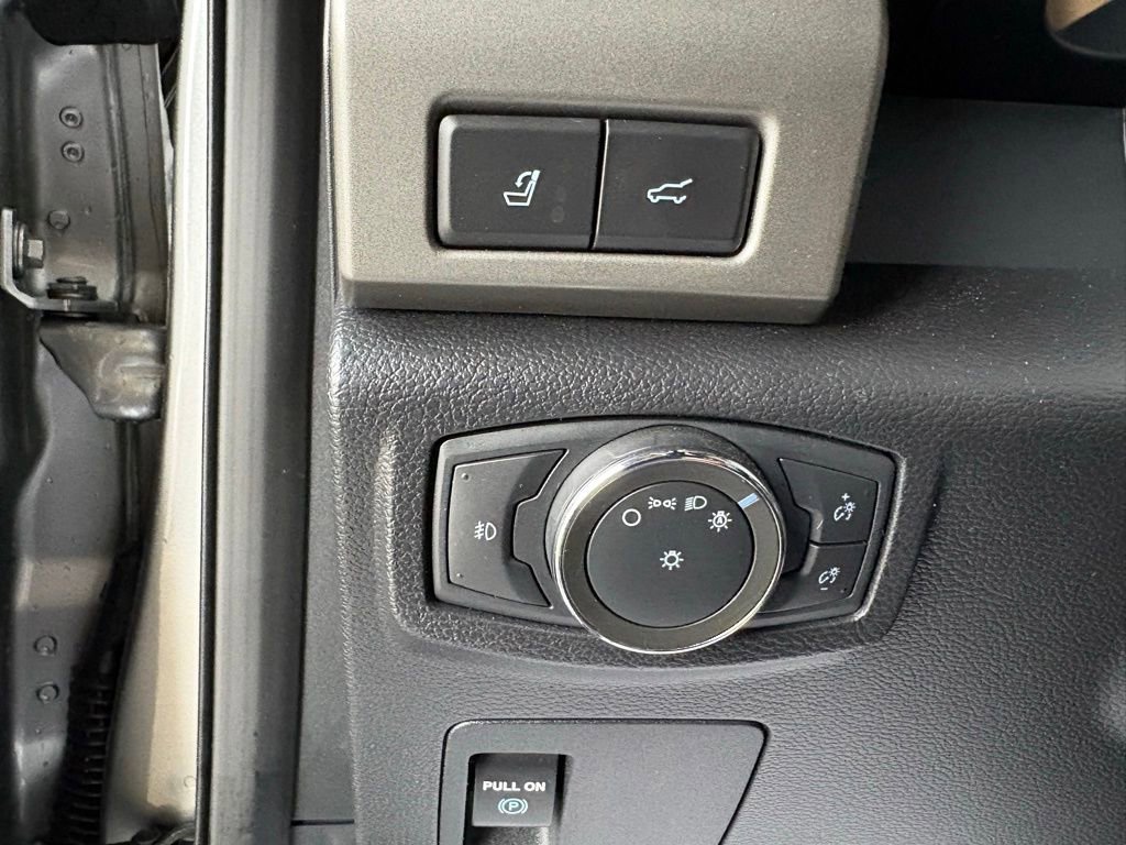 Used 2021 Ford Expedition Max XLT image 23