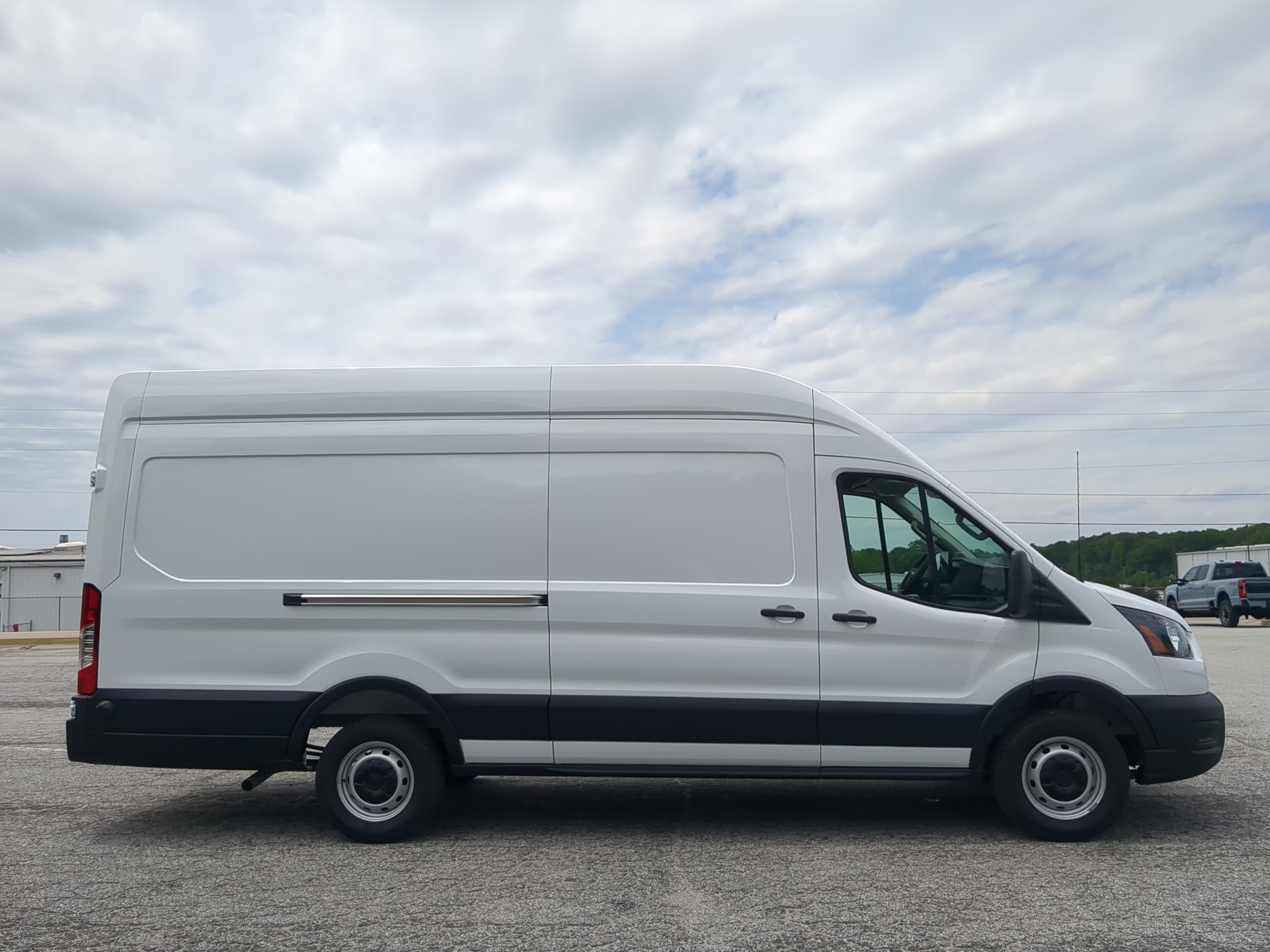 New 2026 Ford Transit 250 148 High Roof Extended RWD video 2