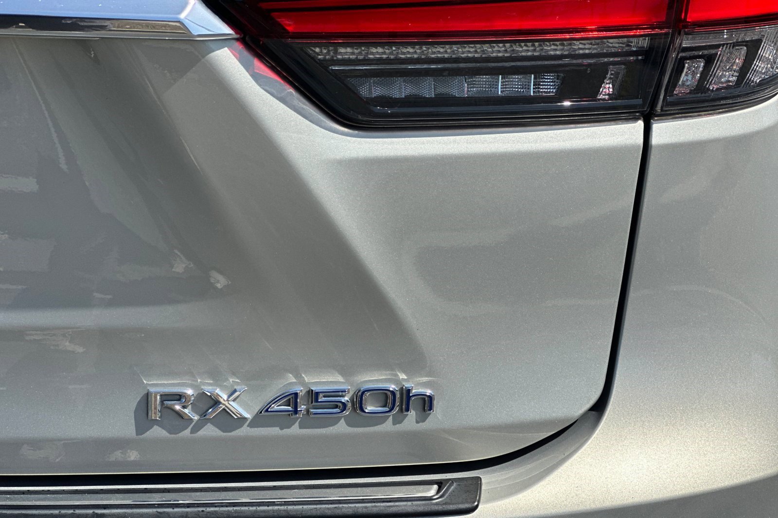 Used 2021 Lexus RX 450h AWD w/ Luxury Package image 38