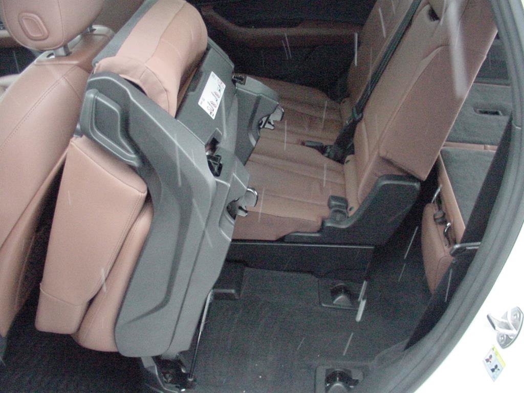 Used 2021 Audi Q7 3.0T Premium Plus w/ Premium Plus Package image 38