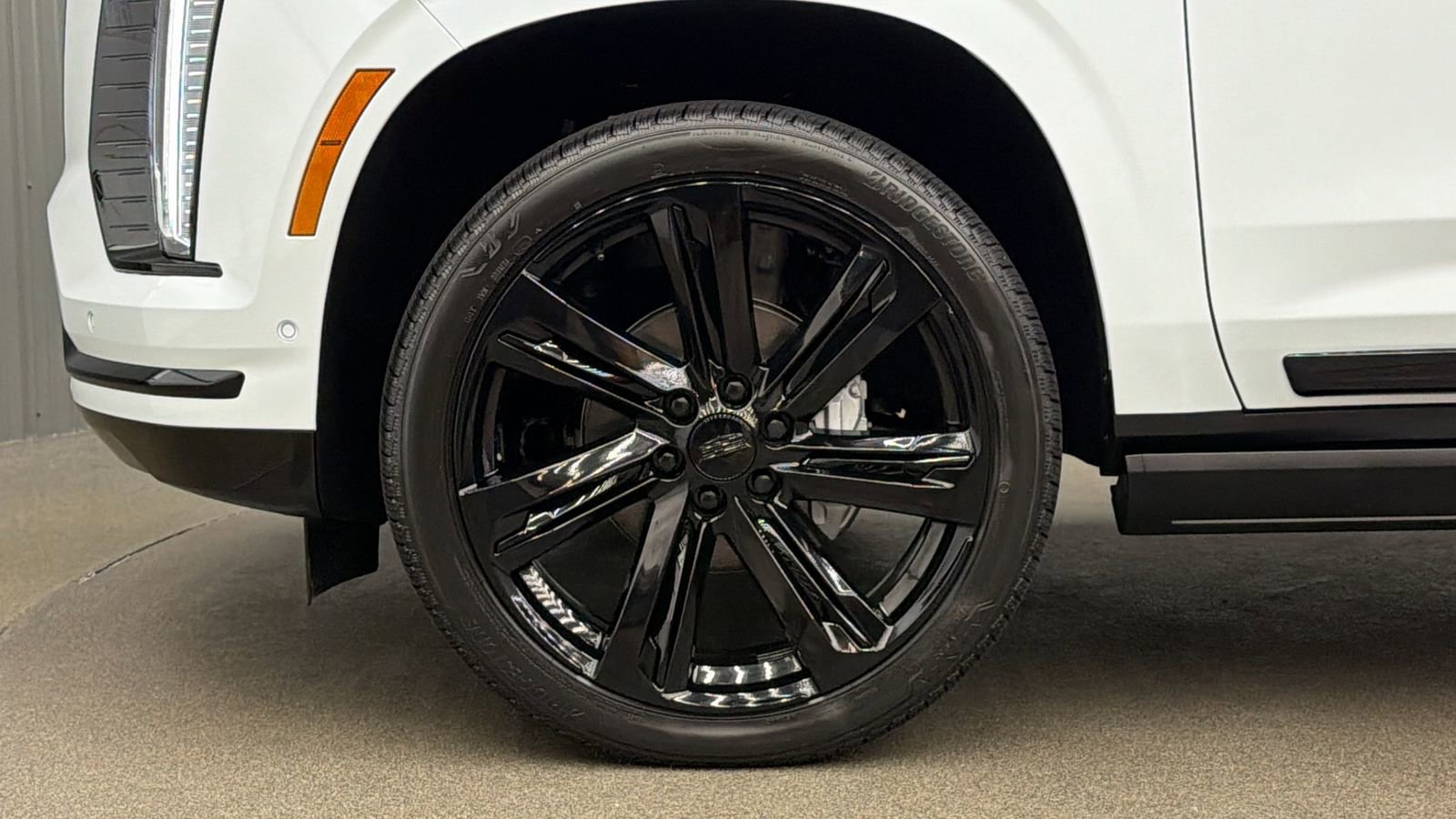 Used 2026 Cadillac Escalade ESV Sport w/ Touring Package AWD/4WD image 10