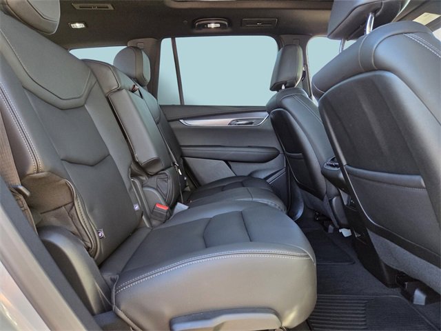 New 2025 Cadillac XT6 Luxury image 15