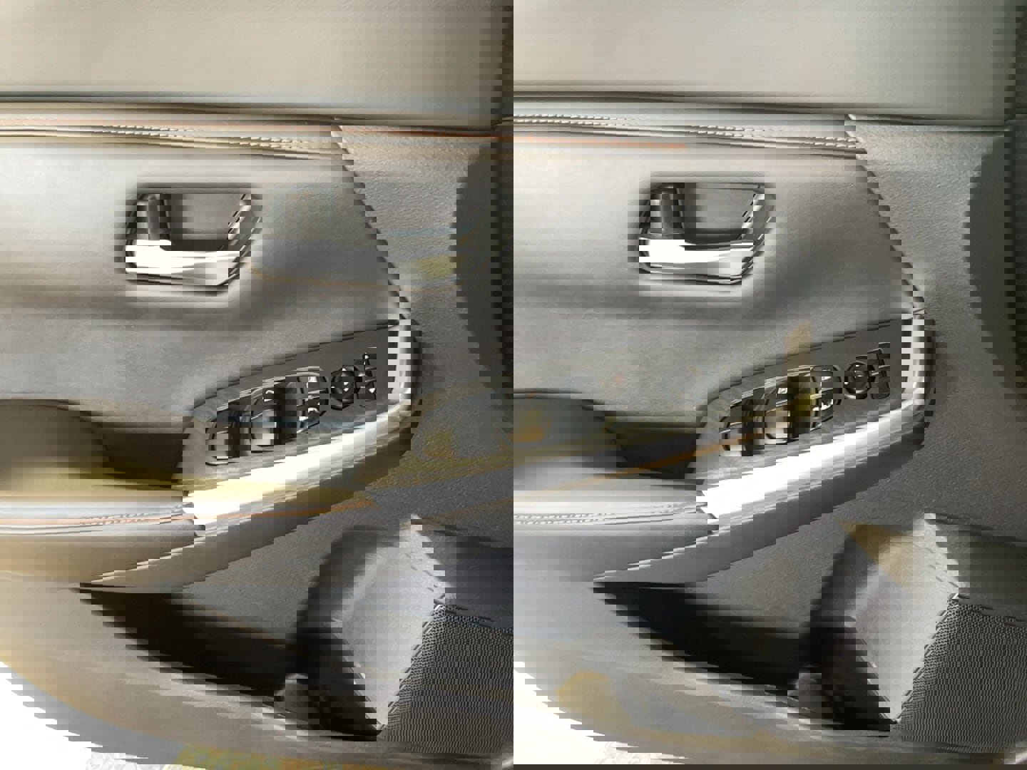 Used 2022 Nissan Sentra SR w/ Midnight Edition image 11