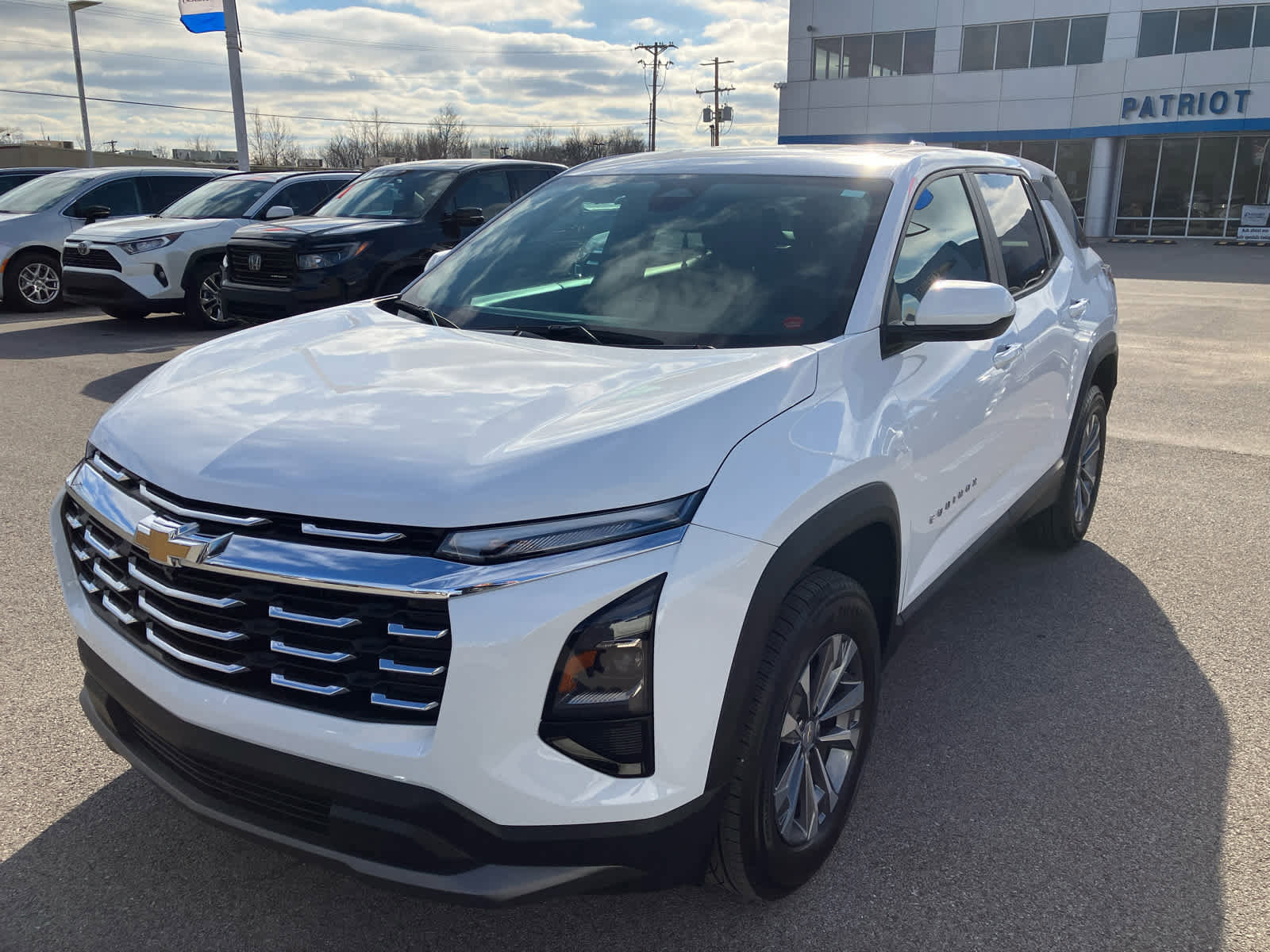 Certified 2025 Chevrolet Equinox LT image 3