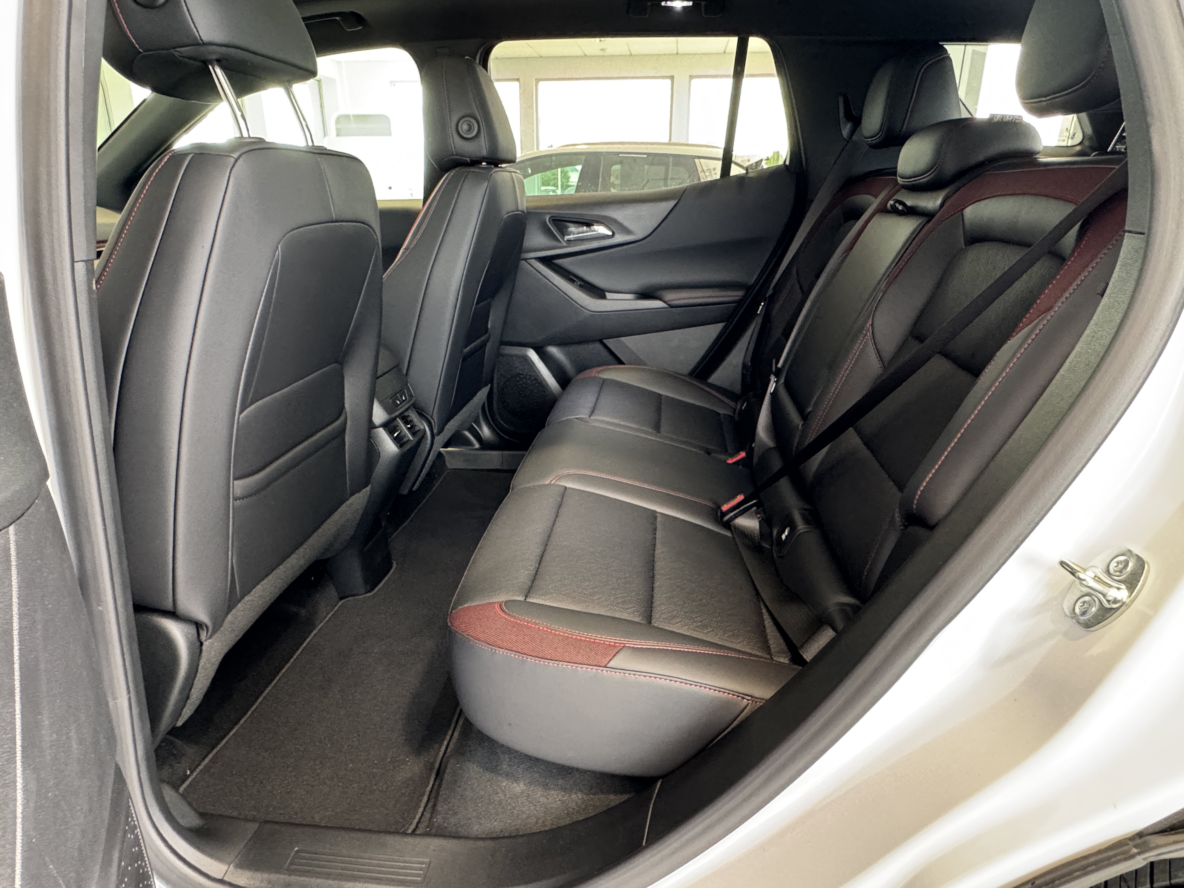 New 2027 Chevrolet Equinox RS w/ Safety and Technology Package AWD/4WD image 20