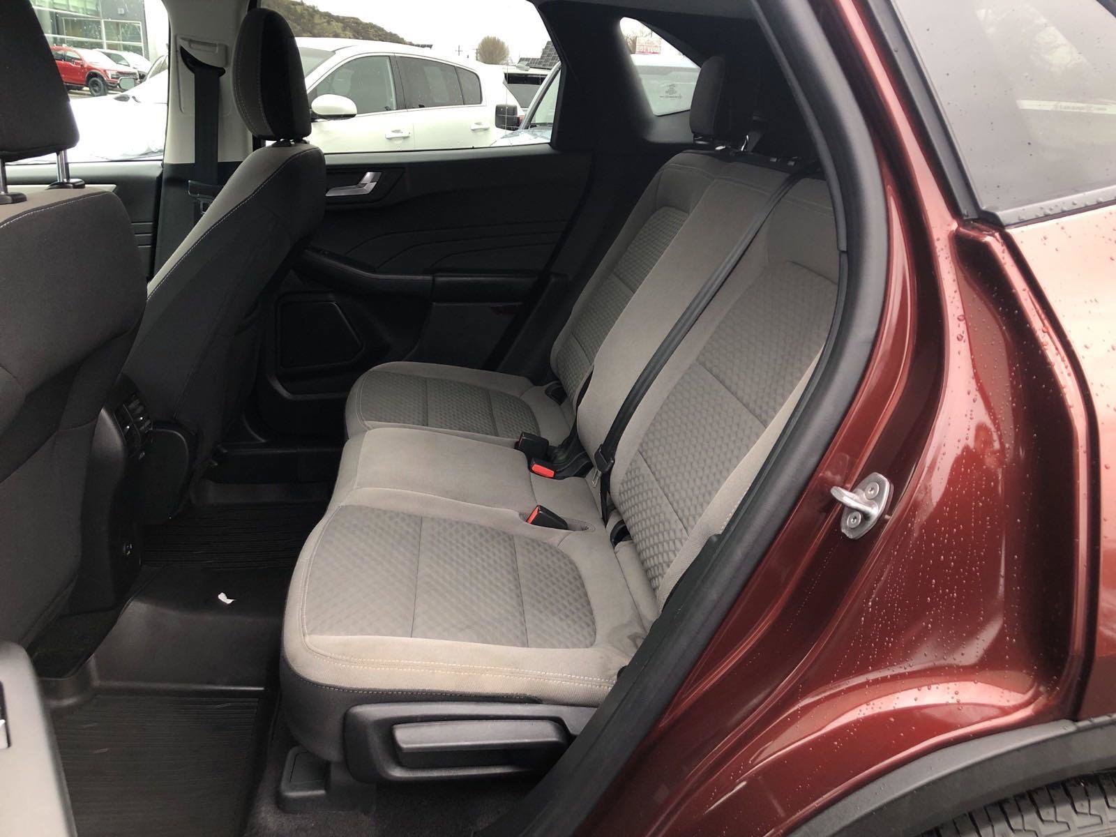 Used 2021 Ford Escape SE w/ Cold Weather Package FWD image 10