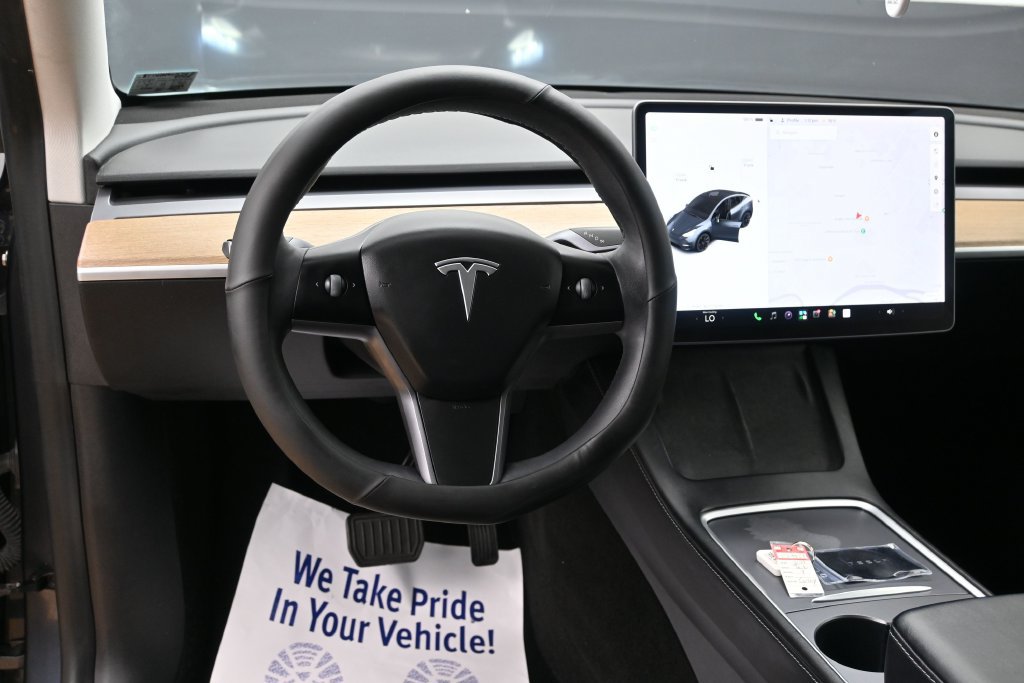 Used 2021 Tesla Model Y 2WD image 25