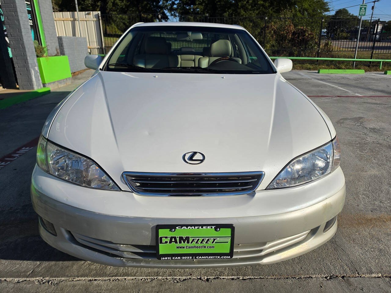 Used 2000 Lexus ES 330 FWD image 7