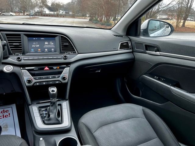 Used 2017 Hyundai Elantra Value Edition w/ Cargo Package image 30