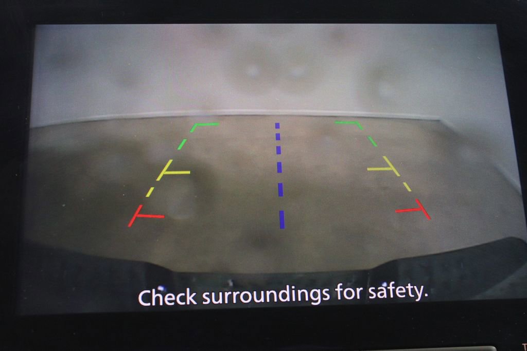 Used 2024 Nissan Titan SV w/ SV Convenience Package image 13