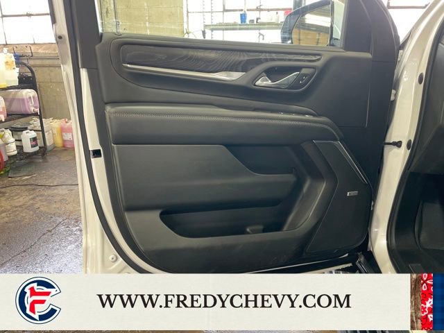 Used 2021 GMC Yukon Denali w/ Denali Premium Package image 12