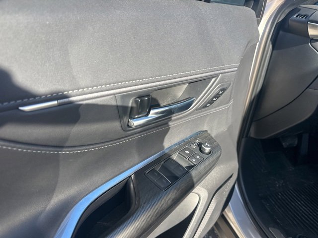 Used 2024 Toyota Venza Limited image 13