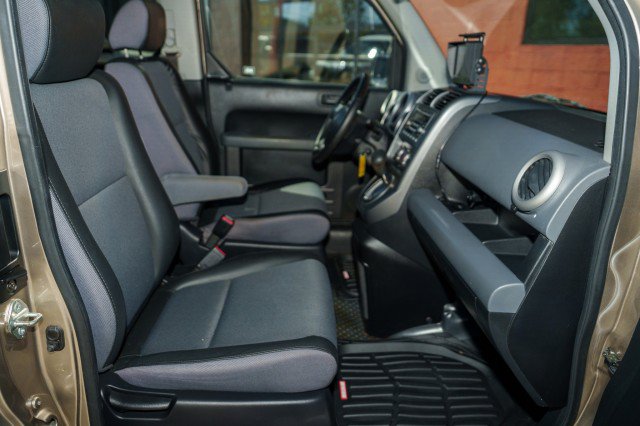 Used 2004 Honda Element EX image 22