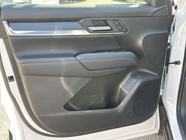 Used 2026 GMC Terrain Elevation w/ Black Edition image 21