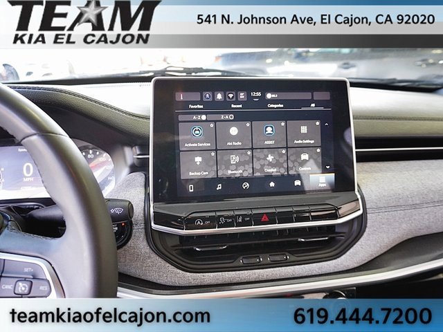 Used 2024 Jeep Compass Latitude image 25