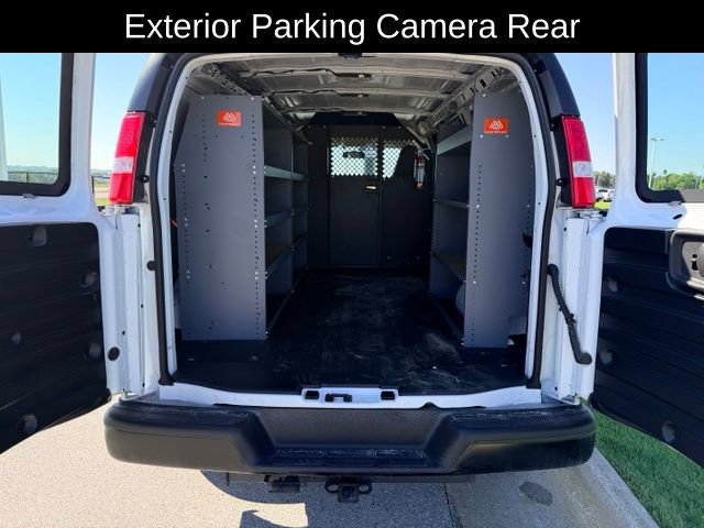 Certified 2026 Chevrolet Express 3500 w/ Driver Convenience Package RWD image 9