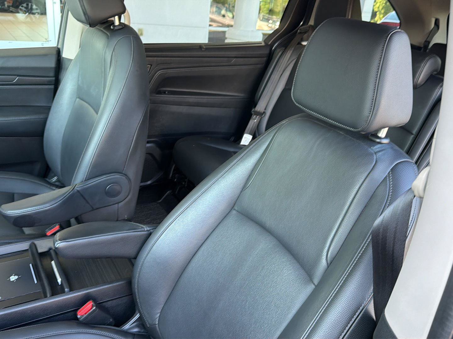 Used 2025 Honda Odyssey EX-L image 27