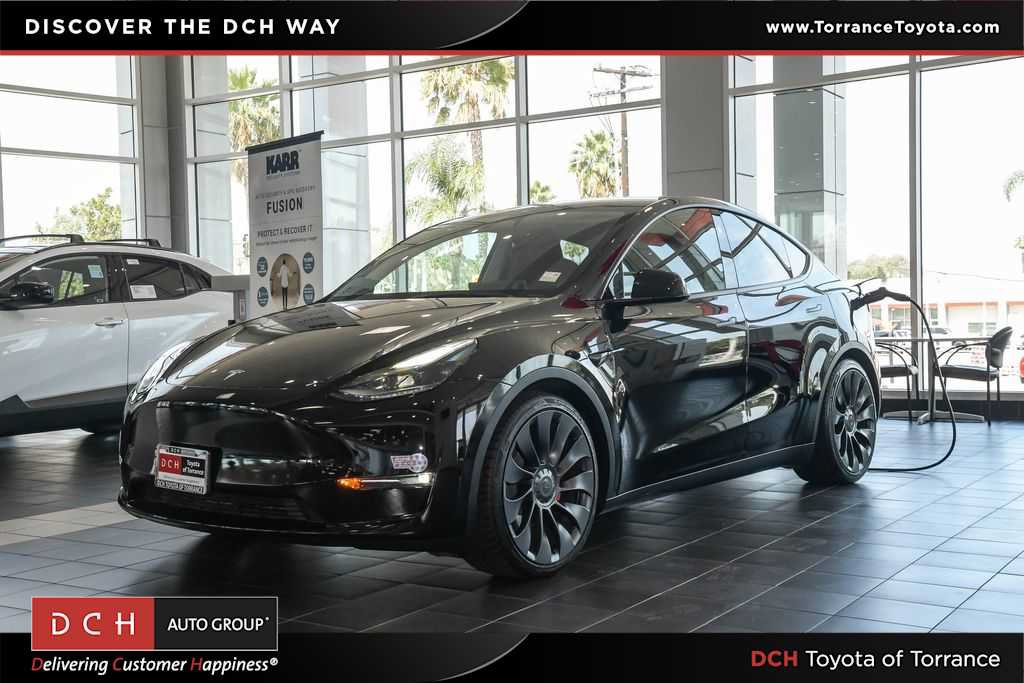 Used 2025 Tesla Model Y Performance AWD/4WD video 1