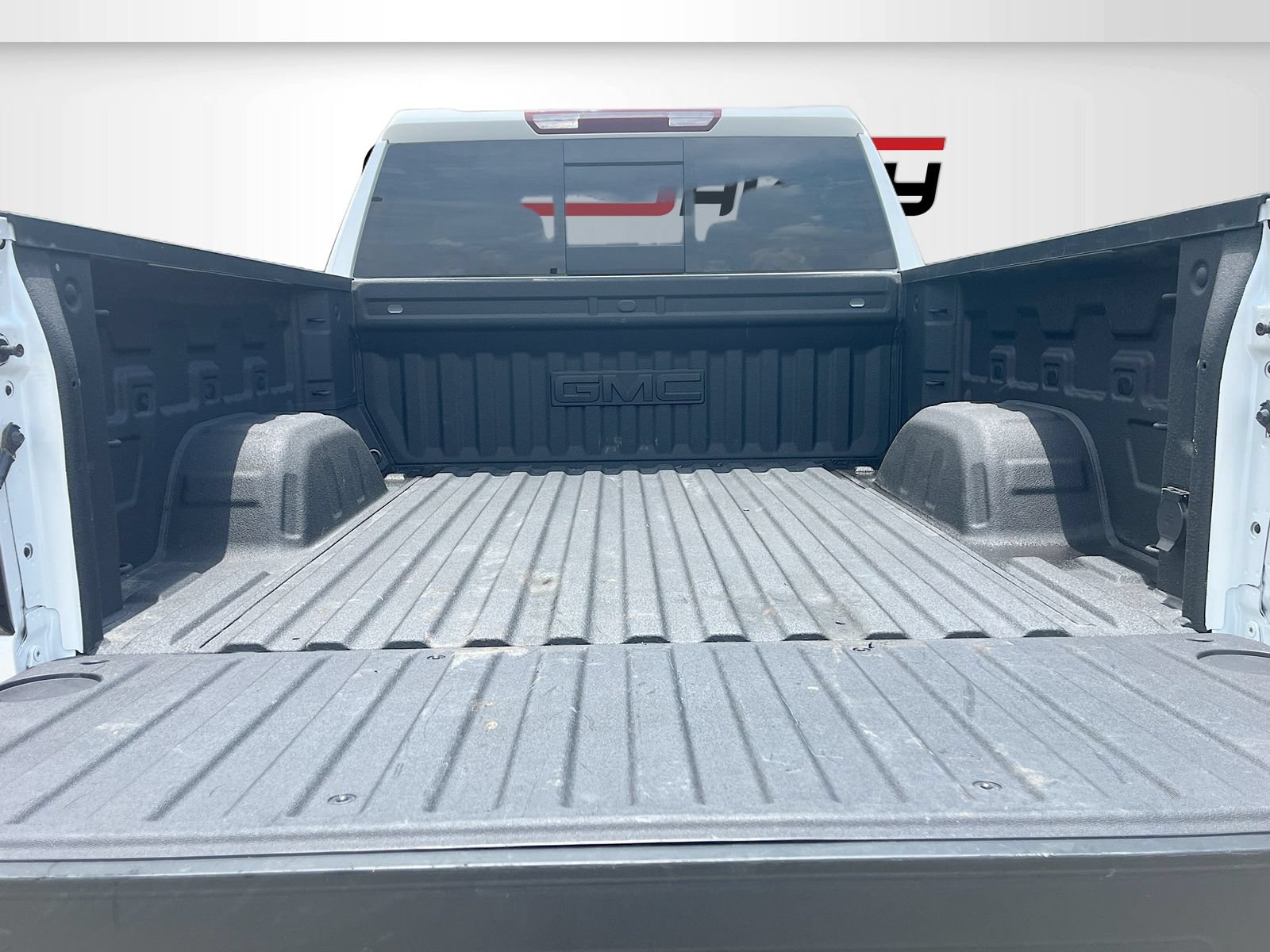 Used 2023 GMC Sierra 1500 SLT w/ SLT Premium Plus Package AWD/4WD image 27
