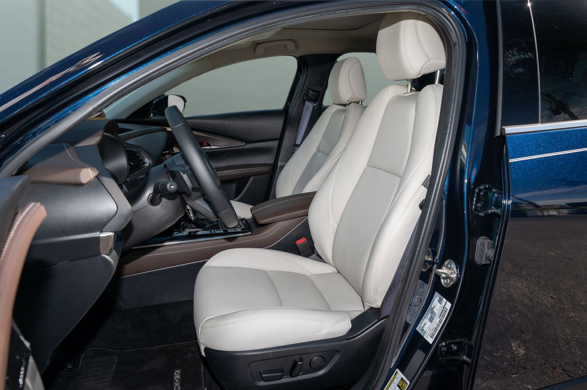 Used 2024 MAZDA CX-30 2.5 Turbo w/ Premium Package image 19