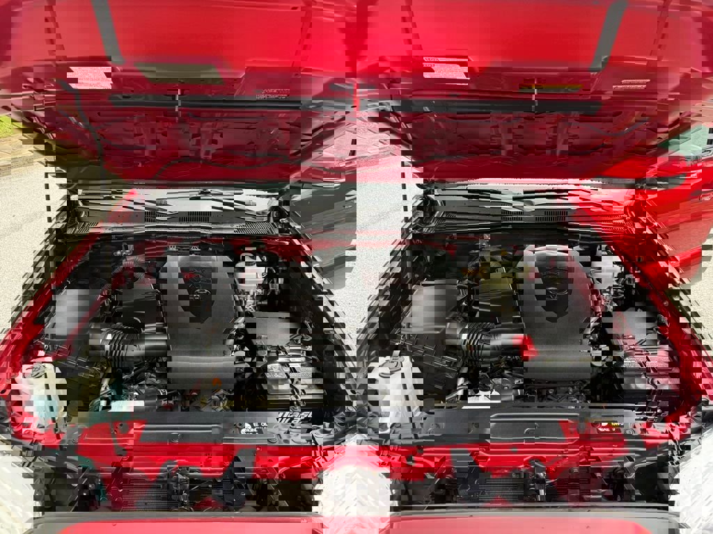 Used 2017 Toyota Tacoma TRD Off-Road w/ Tow Package (A/T) image 17