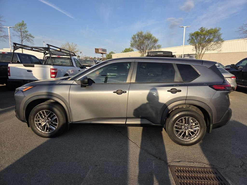 Used 2021 Nissan Rogue S image 3