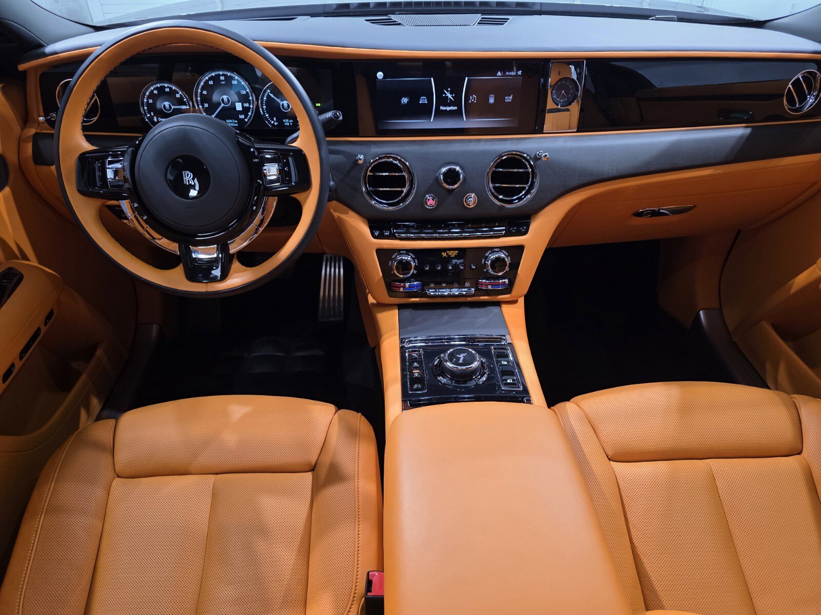 Used 2024 Rolls-Royce Ghost image 10