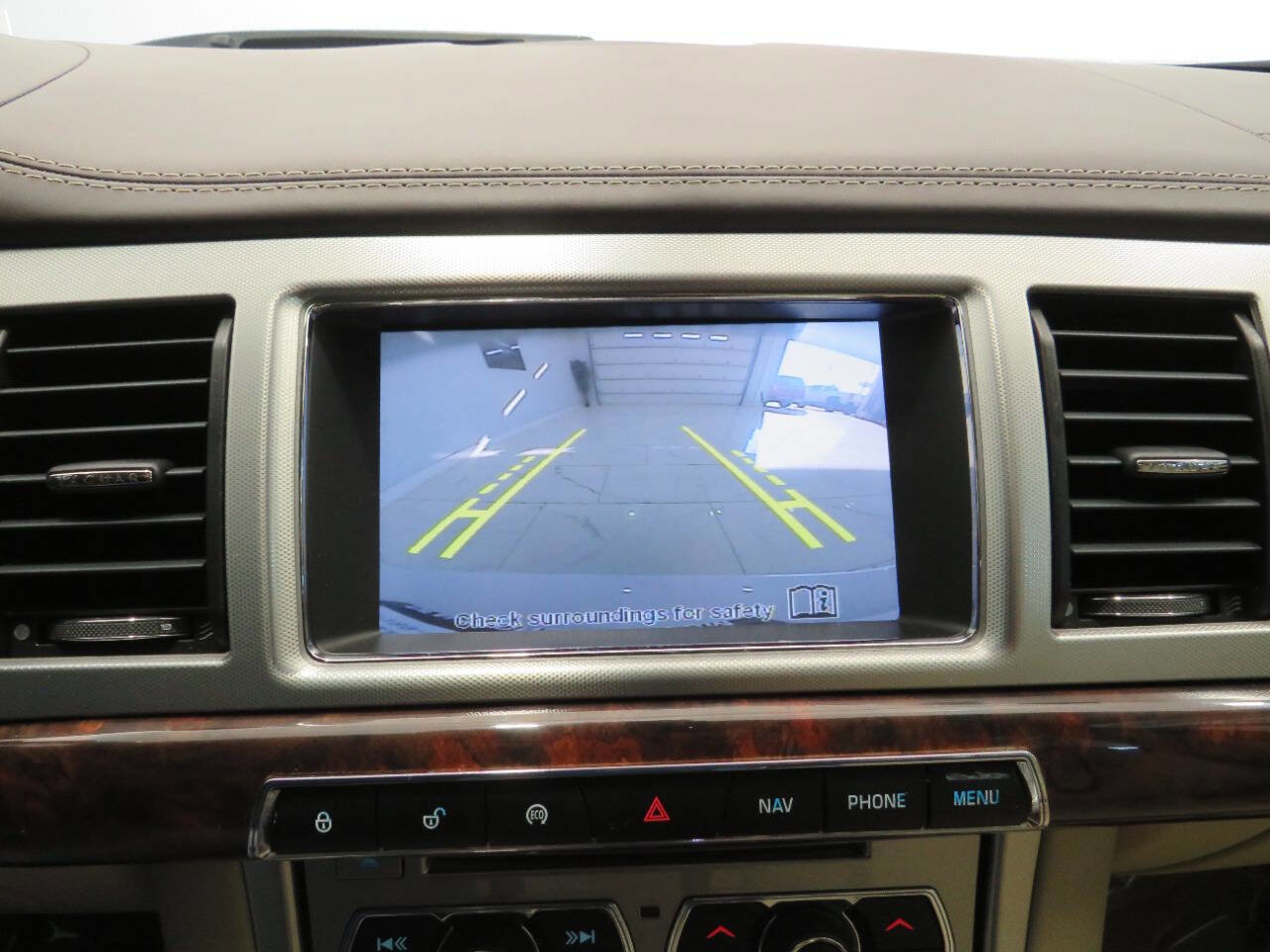 Used 2013 Jaguar XF 3.0 image 19