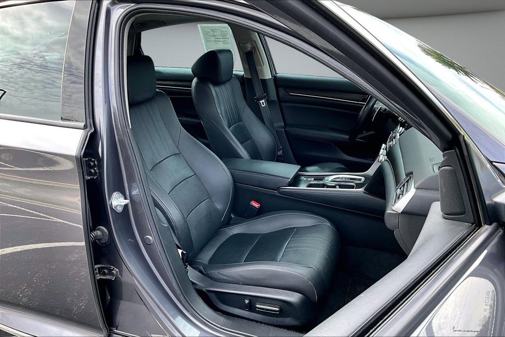 Used 2021 Honda Accord Touring image 28