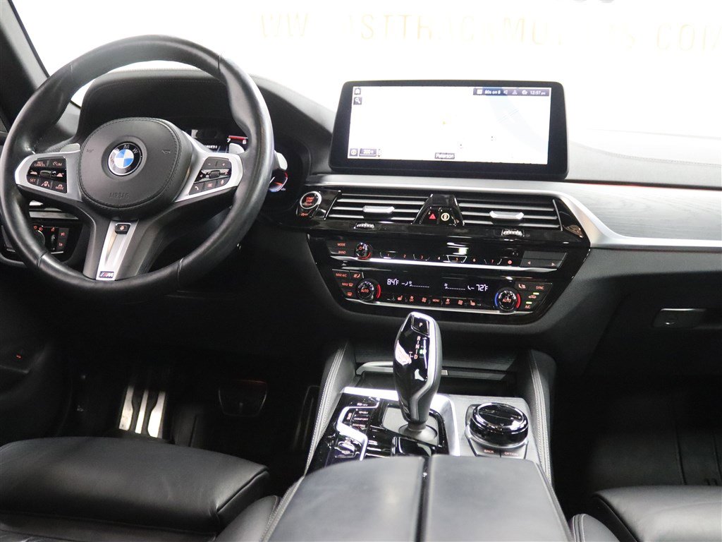 Used 2022 BMW M550i xDrive w/ Executive Package image 22