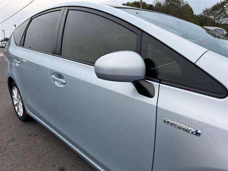 Used 2014 Toyota Prius V Five image 22