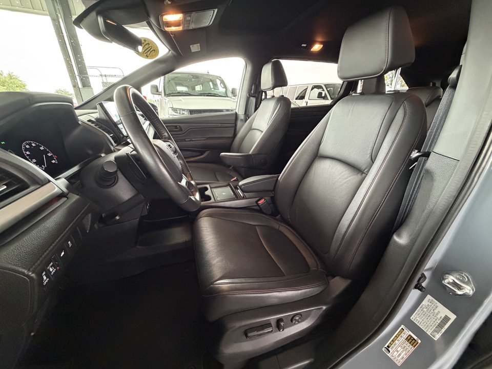 Used 2025 Honda Odyssey Sport-L image 11